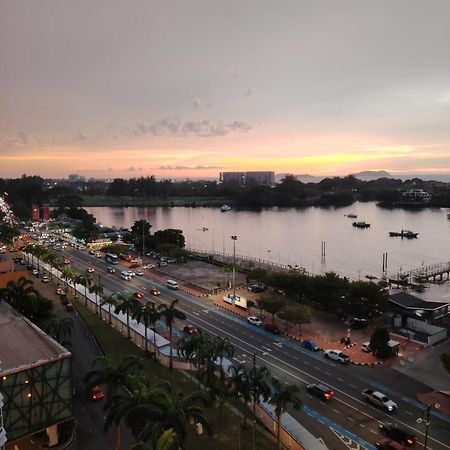Town Condo - Marina Court كوتا كينابالو المظهر الخارجي الصورة