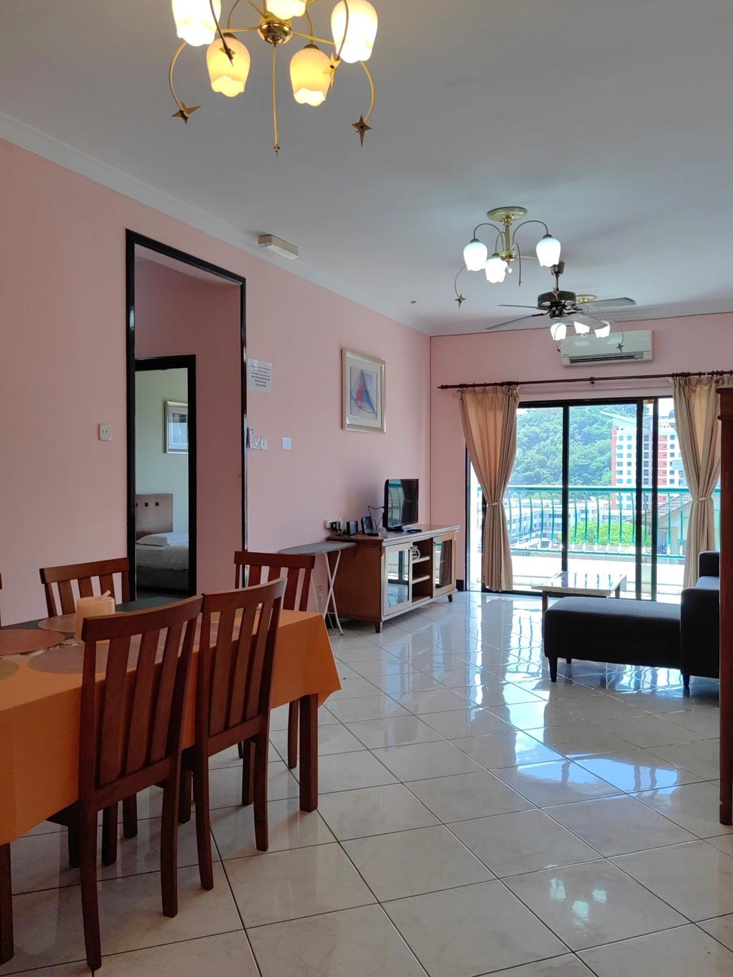 Town Condo - Marina Court كوتا كينابالو المظهر الخارجي الصورة